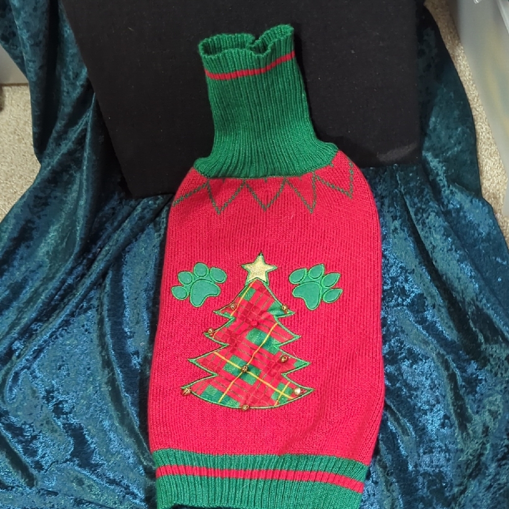 DOG SWEATER Christmas Festive Barking Around The Red/Green With Bells Sz L NWOT